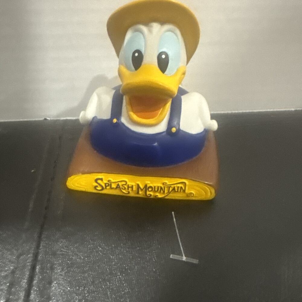 Disney Splash Mountain Donald Duck Figure Walt Disney World Souvenir